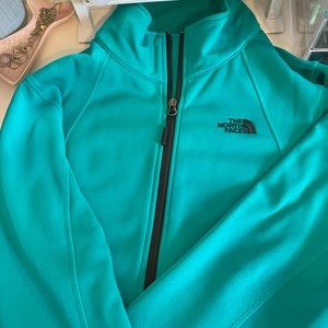 North face sweater